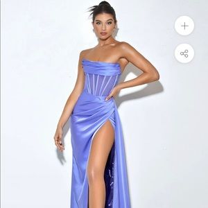 Gorgeous lavender/purple dress. Perfect for wedding guest, homecoming, or prom.